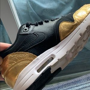 Nike air sneakers special edition Super Bowl 50